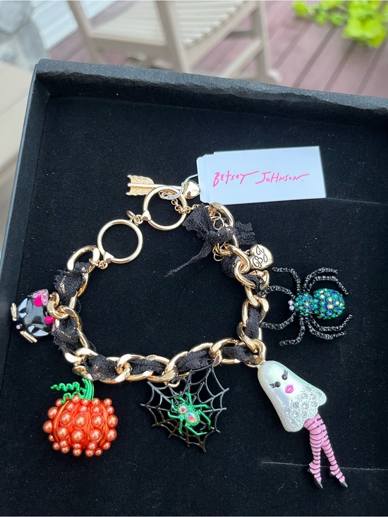 Betsey Johnson Jewelry - Betsey Johnson Faux Stone Halloween Ghost Spider Charm Bracelet